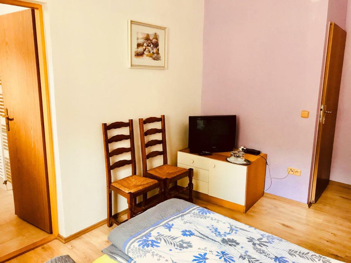 Restaurace Penzion Pod Sumarnikem Tvarozna Lhota Екстериор снимка